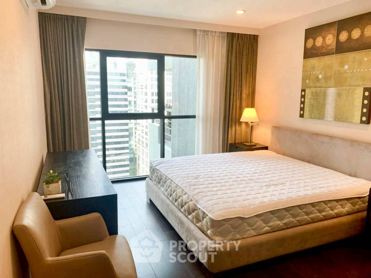 picture 2-BR Condo at Sathorn Gardens near MRT Si Lom (ID 2453475) - 2/11