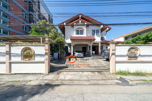 ขาย บ้านเดี่ยว 126 ตร.ว. อุดมสุข 43 ใกล้ MRT ศรีอุดม ใกล้ตลาด ราคาไม่เเพง