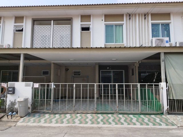 picture FOR SALE  TOWNHOUSE PROPERTY  2000000 BAHT. - 2/8
