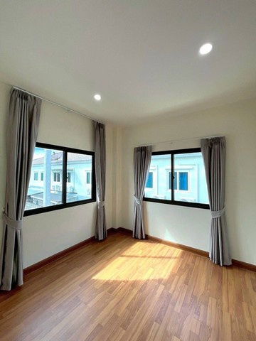 picture FOR RENT HOUSE PROPERTY 25000 BAHT per MONTH - 4/7