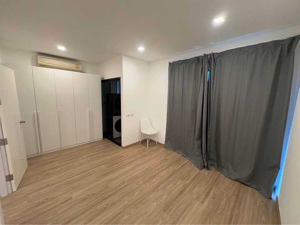 picture OP01997 - Patio Srinakarin - Rama 9 - 5/10