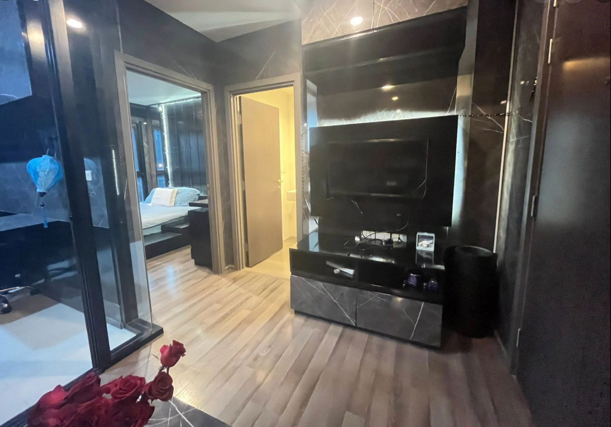 picture The Base park east. 1bed 30sqm. Line id: @pfagent - 4/10