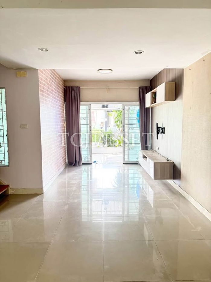 รูป ขายทาวน์เฮ้าส์ 2 ชั้น (หลังริม) หมู่บ้านเดอะคัลเลอร์ เลชเชอร์ บางนา กม.10 - รูปที่ 4/16