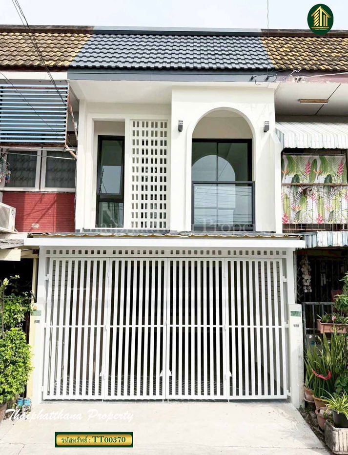 รูป ทาวน์เฮ้าส์รีโนเวทใหม่ ซอยเสนานิคม 1 ลาดปลาเค้า ลาดพร้าว กรุงเทพฯ - รูปที่ 1/12