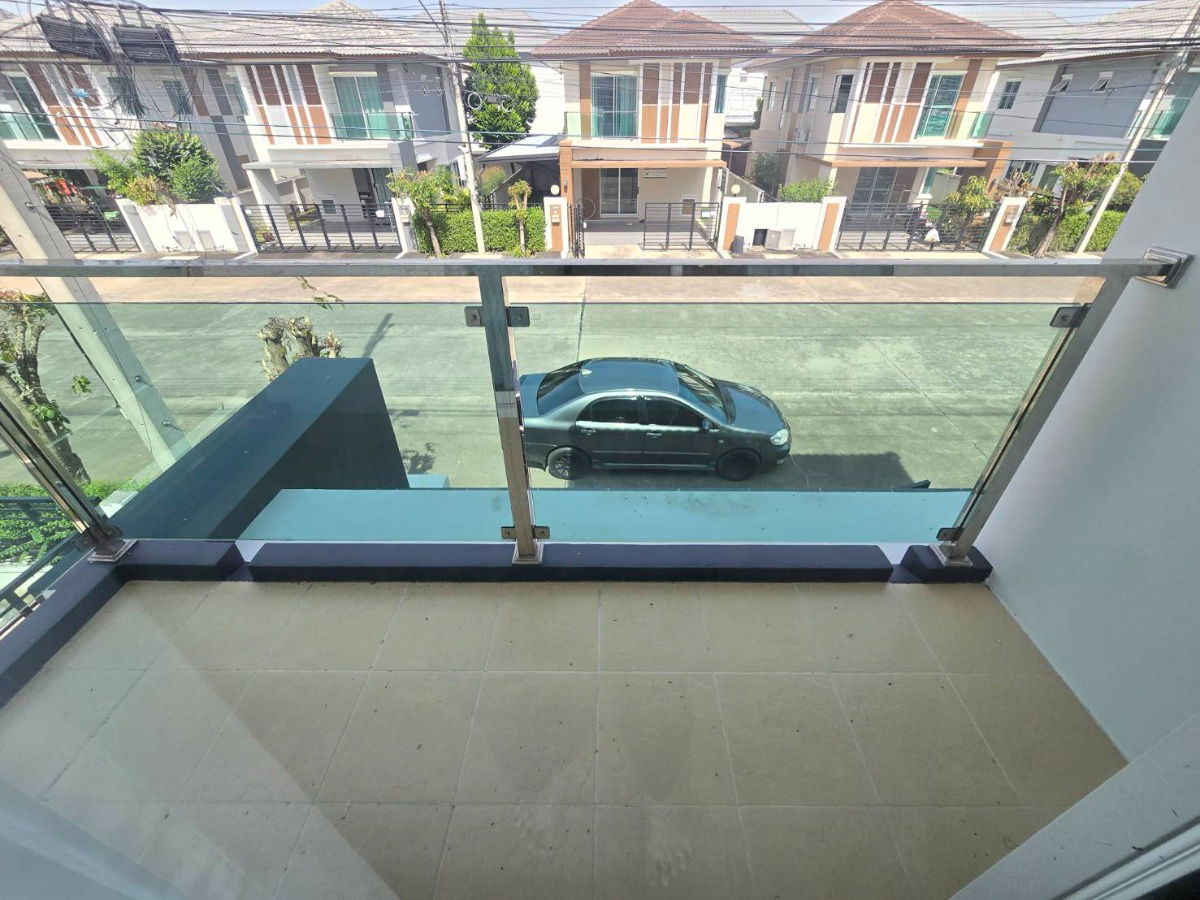 รูป บ้านเดี่ยว สไตล์โมเดิร์น รีโนเวทพร้อมอยู่ หมู่บ้านฟ้าปิยรมย์เฟส15 โซนเทนโดร คลอง 6 ลำลูกกา ปทุมธานี ของแถมมากมาย - รูปที่ 43/49