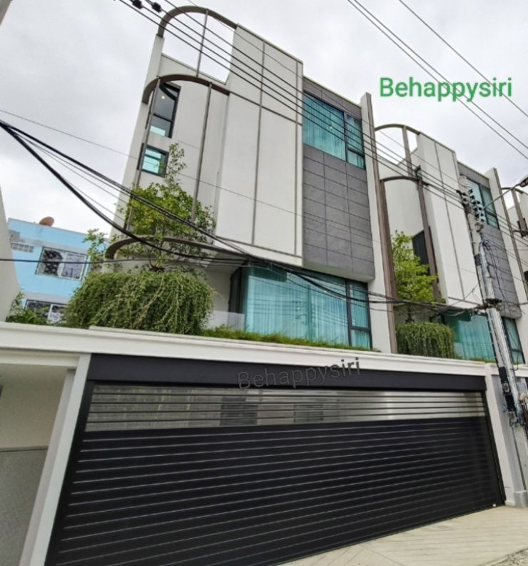 รูป บ้านเดี่ยวหรูแต่งครบพร้อมเข้าอยู่ย่านอารีย์ - รูปที่ 1/11