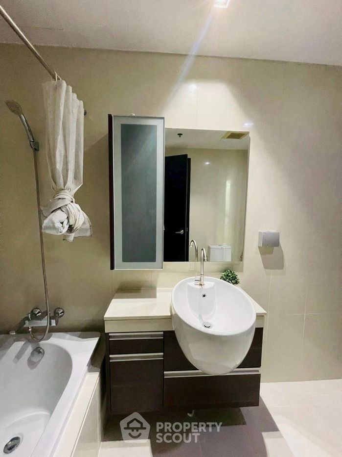 picture 1-BR Condo at Sky Walk Residences near BTS Phra Khanong (ID 2453845) - 8/11