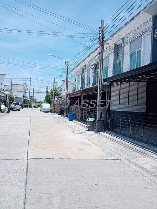 picture Townhouse for sale : Gusto Bangna–Suvarnabhumi Village , Wat Siwari Noi Road. - 2/12