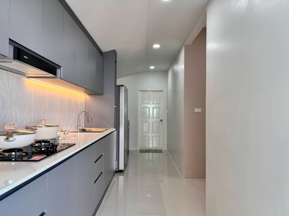 รูป บ้านเดี่ยว 3 ห้องนอน ขนาด 83 ตร.วา เรโนเวทใหม่ทั้งหลัง พร้อมสระว่ายน้ำ พร้อมอยู่ เมืองพัทยา - รูปที่ 17/31