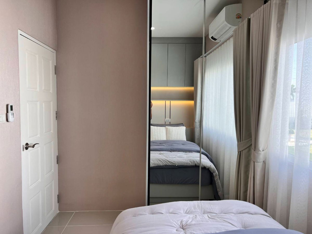 รูป บ้านเดี่ยว 3 ห้องนอน ขนาด 83 ตร.วา เรโนเวทใหม่ทั้งหลัง พร้อมสระว่ายน้ำ พร้อมอยู่ เมืองพัทยา - รูปที่ 30/31