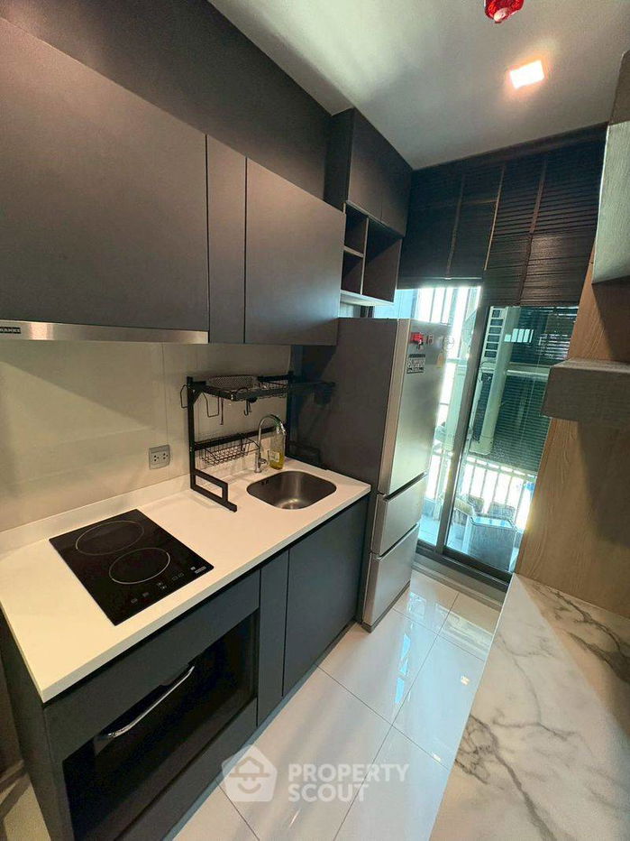 picture 2-BR Condo at Life Asoke - Rama 9 near MRT Phra Ram 9 (ID 2452565) - 6/10