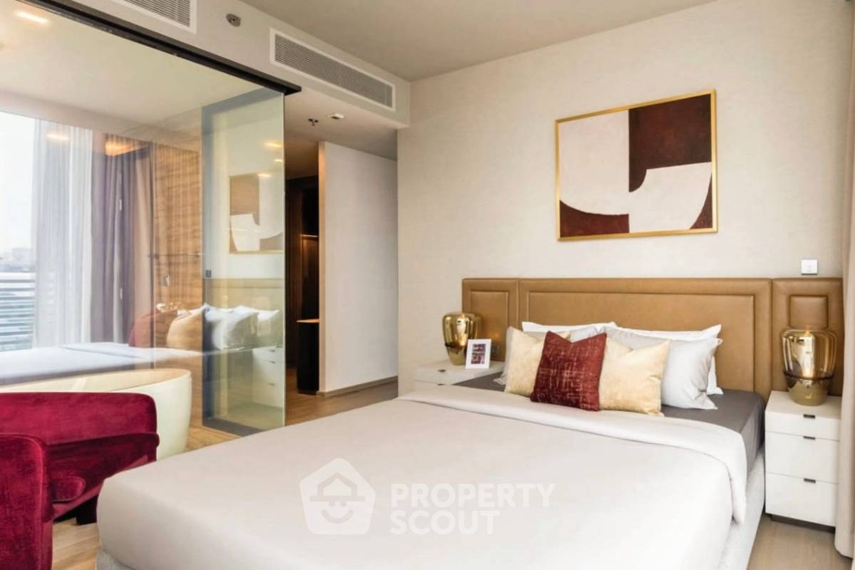 picture 2-BR Condo at Celes Asoke near MRT Sukhumvit (ID 2449370) - 3/9