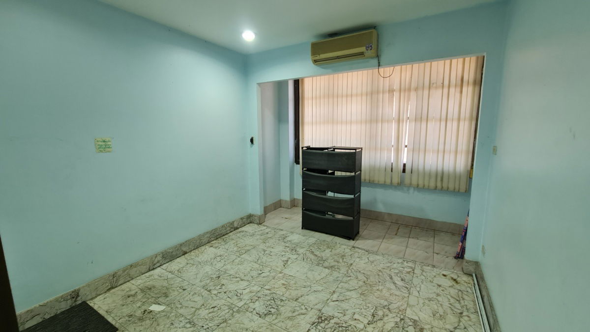 picture URGENT CHEAP RENT! 3-Storey Office Building, Bang Yai Soi Wat Phra Ngoen | 50 Sq. Wah, 6 Rooms, 8 Baths | Only 33,000 Baht/Month - 33/36