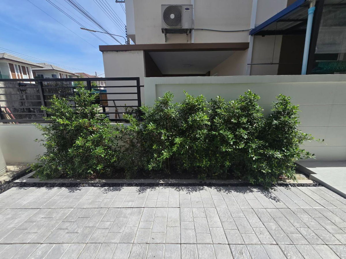 รูป บ้านเดี่ยว สไตล์โมเดิร์น รีโนเวทพร้อมอยู่ หมู่บ้านฟ้าปิยรมย์เฟส15 โซนเทนโดร คลอง 6 ลำลูกกา ปทุมธานี ของแถมมากมาย - รูปที่ 27/49