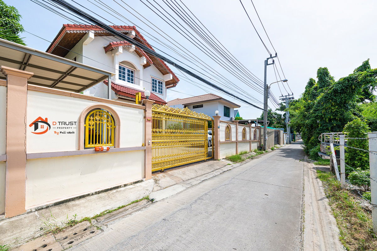 รูป ขาย บ้านเดี่ยว 126 ตร.ว. อุดมสุข 43 ใกล้ MRT ศรีอุดม ใกล้ตลาด ราคาไม่เเพง - รูปที่ 2/14