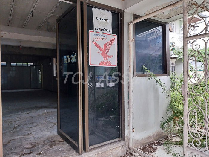 picture House for sale : Thaworn Niwet Village , Bang Na-Trat Road - 3/8