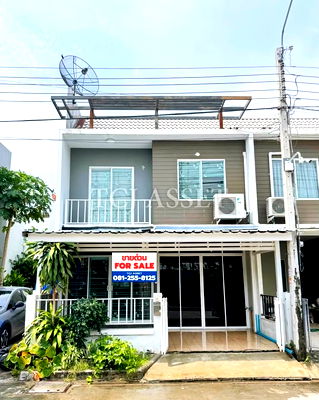 Townhouses for sale Market Village Suvarnaphumi : Townhouse for sale : The Colors Leisure Bangna Km. 10 Village.