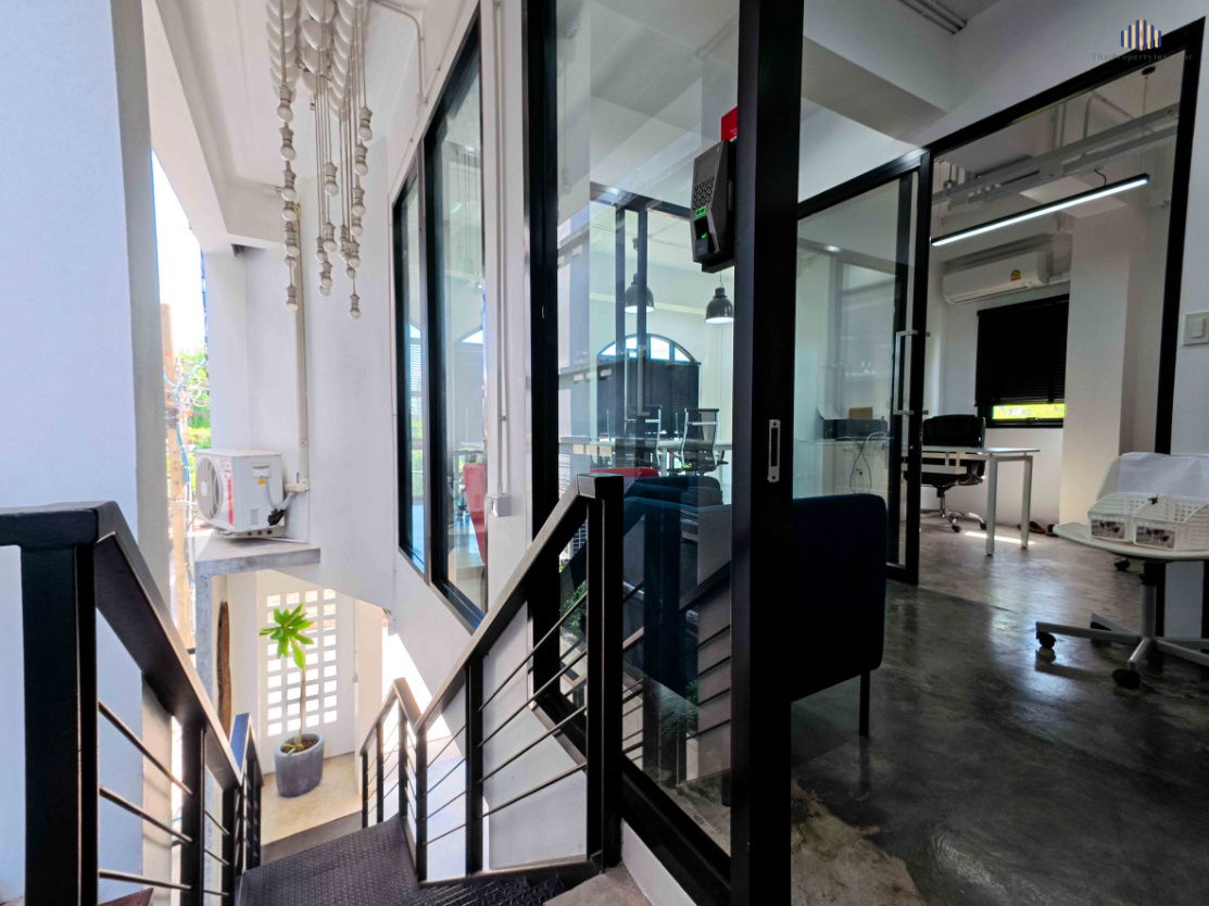 รูป ทำเลโฮมออฟฟิศที่หาไม่ได้อีกแล้วในย่านลาดพร้าวซอย 1 !! ขายถูกสุดขนาดที่ดิน 49 ตร.วา พื้นที่ใช้สอยประมาณ 300 ตร.ม. เดินทางง่าย ใกล้รถไฟฟ้า 2 สาย - รูปที่ 7/20