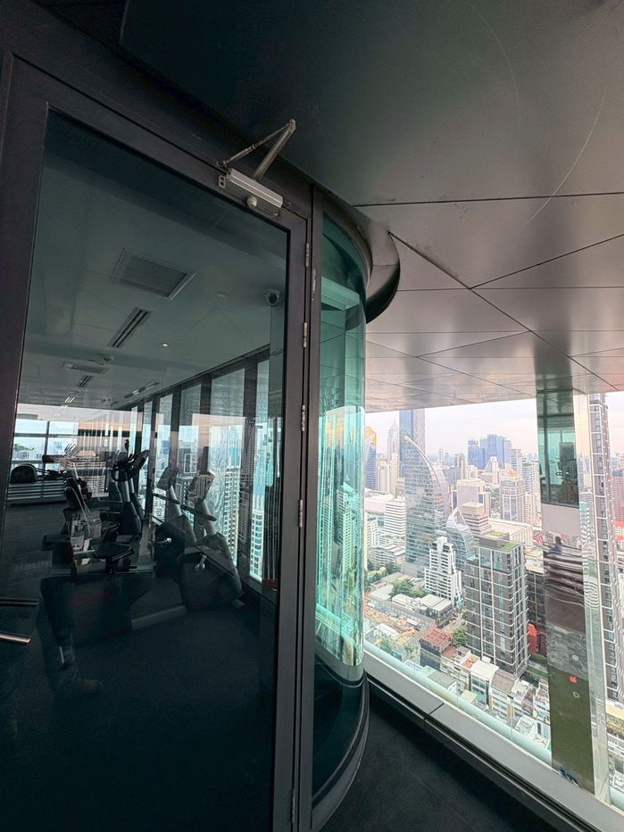 รูป Condo for RENT/SALE  at Q Chidlom    DUPLEX Size 79.85 sqm. 2 bed 2 bath   High Floor , fully furnished.  - รูปที่ 21/28