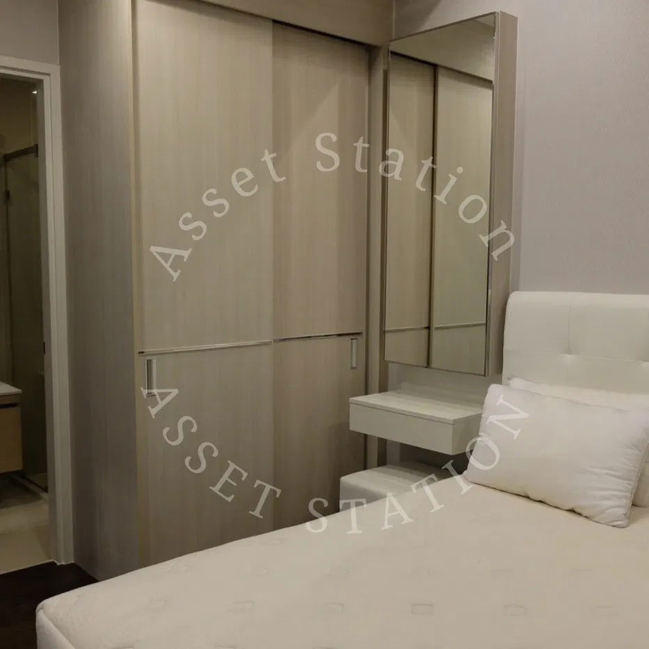 picture Q Asoke, corner room, luxury condo next to MRT Phetchaburi - near Airport Link Makkasan - 5/14
