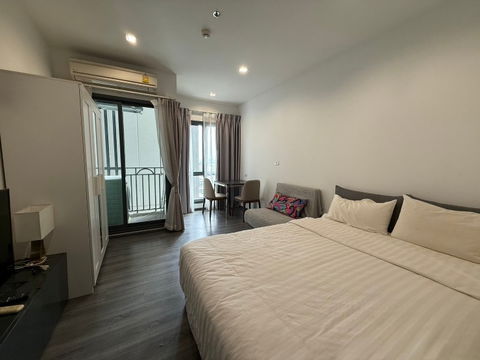 For Rent • The Rich Sathorn–Taksin • Fully Furnished • 210m to BTS Wongwian Yai