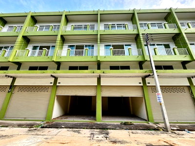 เช่าอาคารพาณิชย์ เมืองสมุทรสาคร สมุทรสาคร : ให้เช่าตึกแถว 2 ห้องติดกัน 40 ตรว. 3 ชั้น มีชั้นลอย ใกล้โรงเรียนอัสสัมชัญ แคมปัส พระราม 2 เหมาะเปิดบริษัท หรือทำการค้า