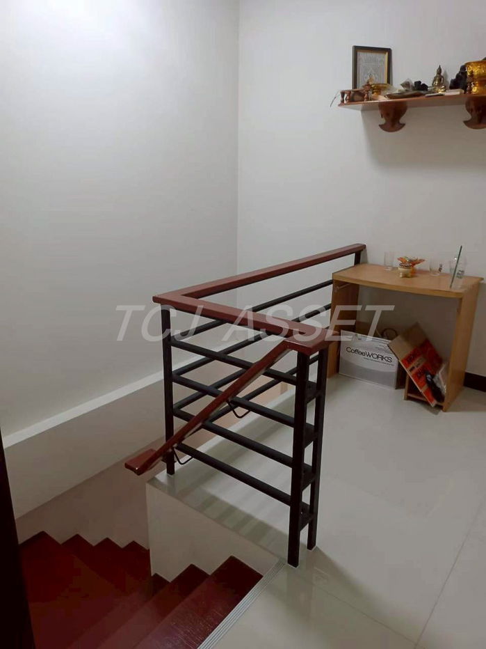 picture Townhouse for sale : NakhonThong Colony Village , Soi Sap Bun Chai 28, Mueang, Samut Prakan. - 6/13