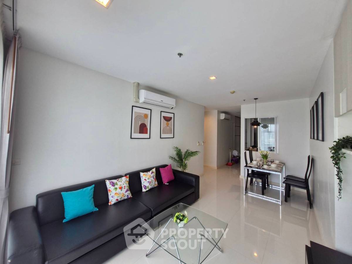 picture 3-BR Condo at The Bloom Sukhumvit 71 near BTS Phra Khanong (ID 2453835) - 2/11