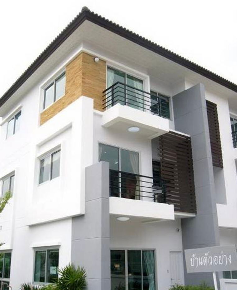 picture Townhouse for rent, 3 floors, My Place Village, Sukhumvit 77, beautiful, cheap, good location, ready to move in. Interested, add Line @841qqlnr - 13/16