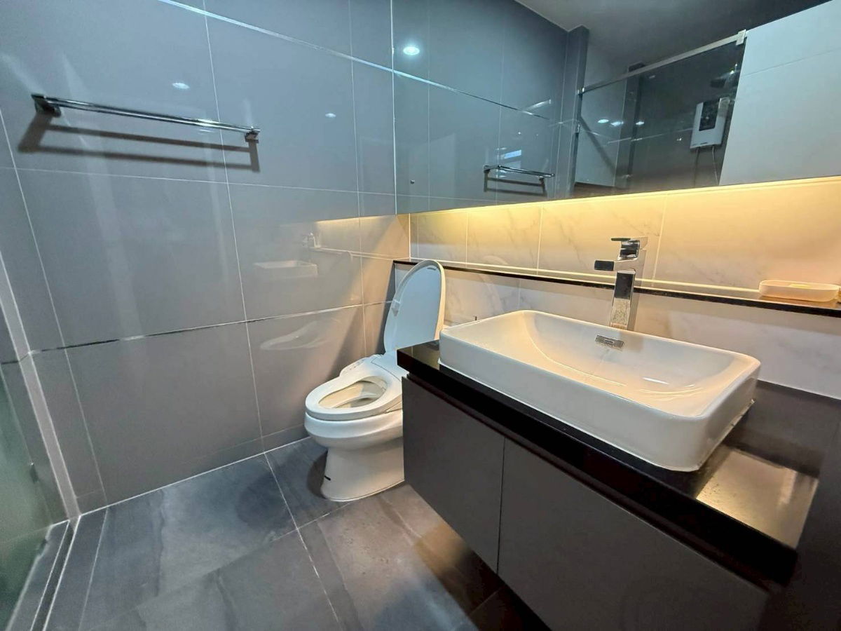 picture For rent Setthasiri Krungthep Kreetha2  4bedroom 4bathroom - 12/15