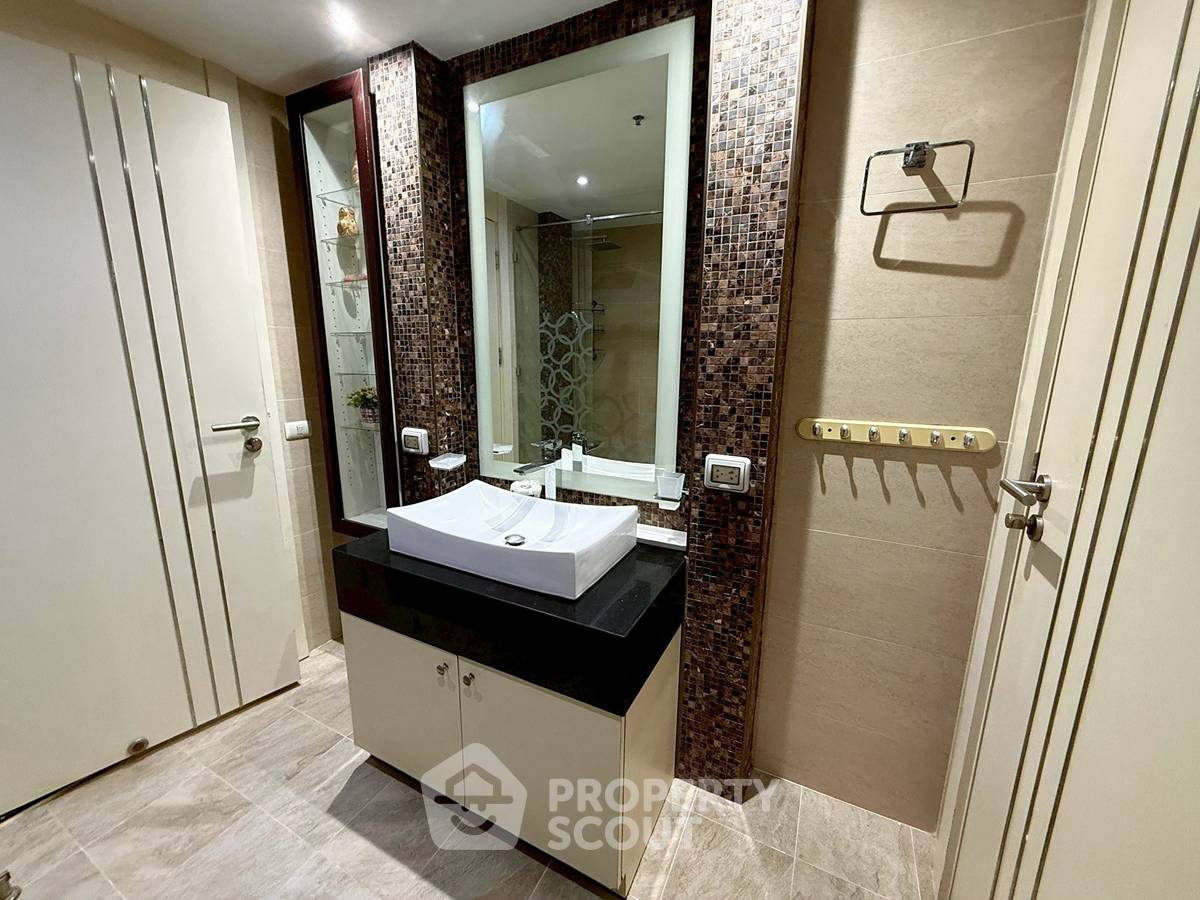 รูป คอนโด 1-ห้องนอน ที่ โคซี่ บีช วิว ใกล้ ถนนพระตำหนัก พัทยา (ID 2435479) - รูปที่ 11/18