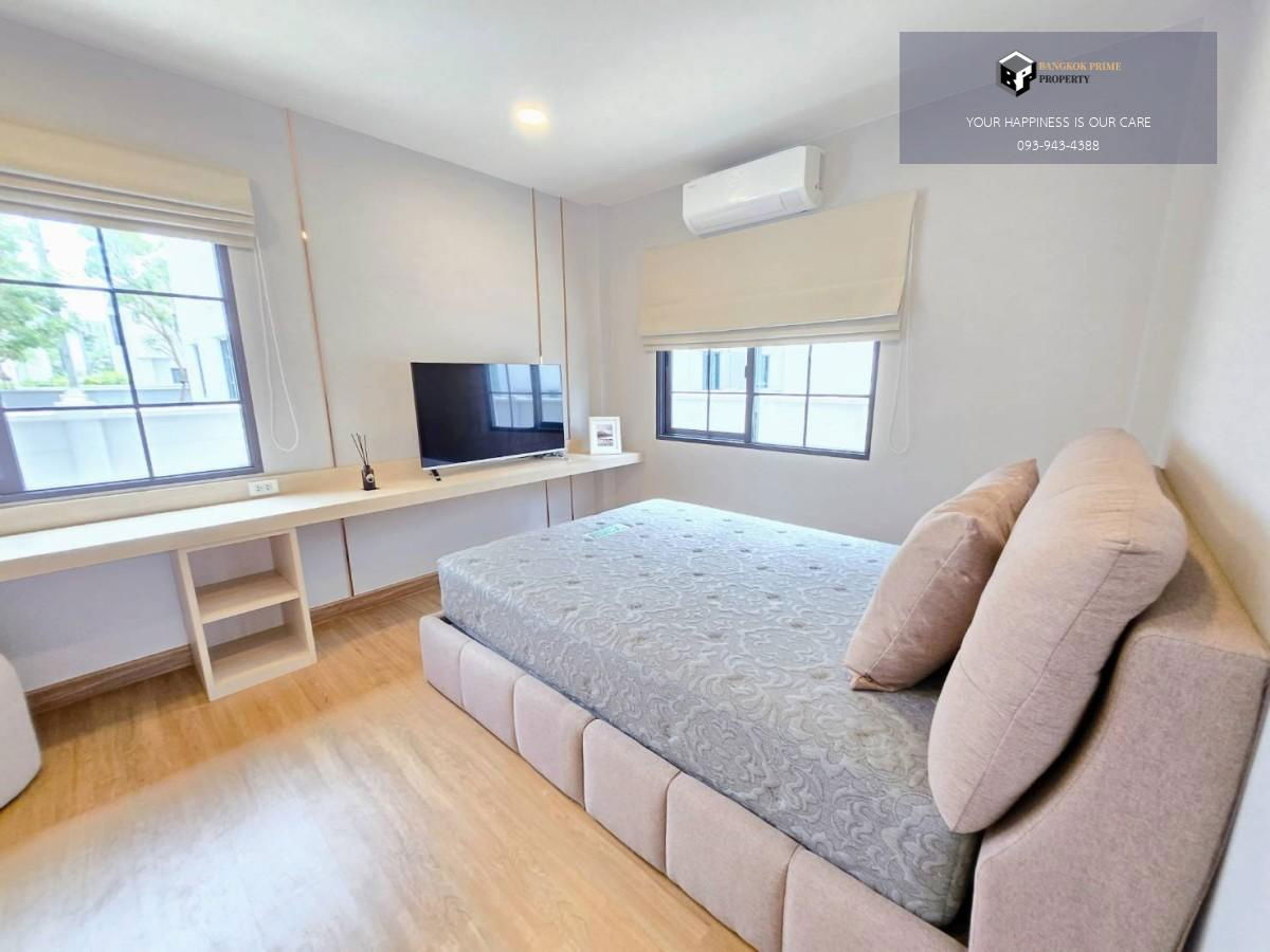 picture Centro Bangna Luxury single house, south-facing, receives cool breeze, not hot 高端豪华独栋住宅，朝南迎凉风，不炎热 #2025112813237 - 10/15