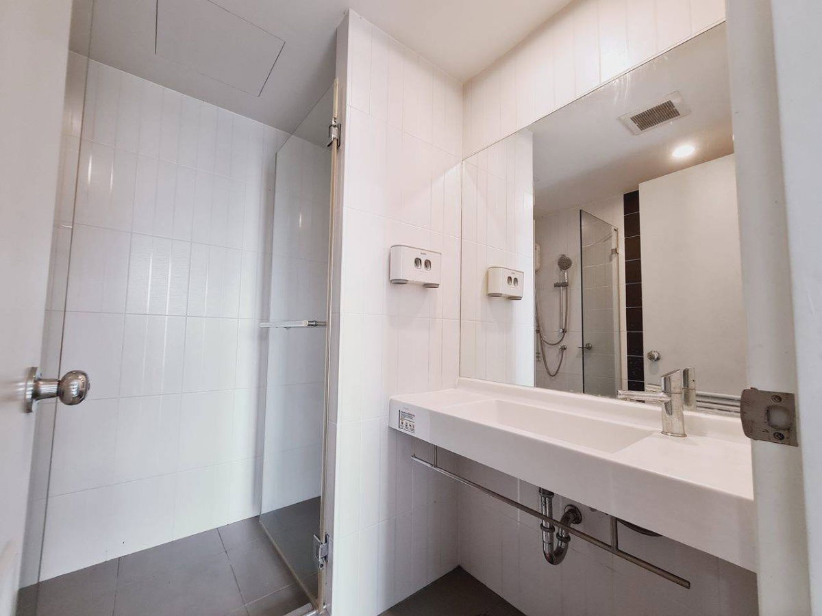 รูป ให้เช่า The President สาทร-ราชพฤกษ์ เฟส 2 ชั้น 10 [BTS บางหว้า] เฟอร์ครบ พร้อมอยู่ [Line: @lifeland] - รูปที่ 13/15