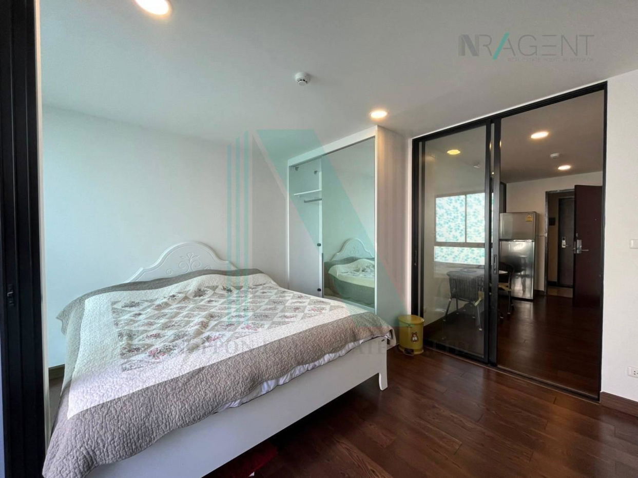 picture ð For Sell Condo BANGKOK FELIZ SATHORN-TAKSIN Building 1, Floor 4,1 bed room, Room size 32 sqm - 2/8