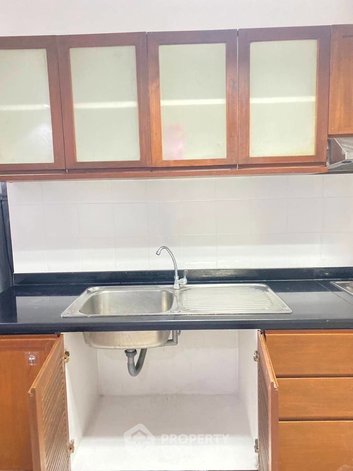 รูป คอนโด 2-ห้องนอน ที่ ณุศา สเตท ทาวเวอร์ คอนโดมิเนียม ใกล้ BTS สะพานตากสิน (ID 2453779) - รูปที่ 19/20