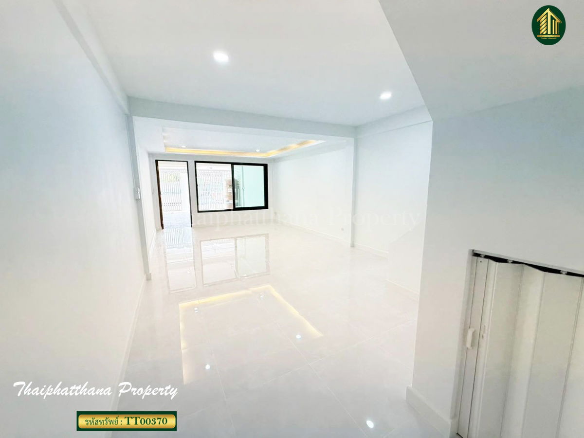 รูป ทาวน์เฮ้าส์รีโนเวทใหม่ ซอยเสนานิคม 1 ลาดปลาเค้า ลาดพร้าว กรุงเทพฯ - รูปที่ 5/12