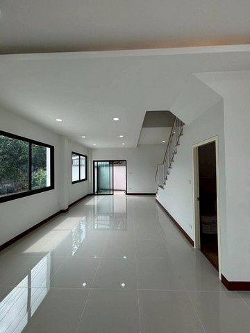 picture Home Office For Rent Ramkhamhaeng 2 Premium Ville Bangkok - 4/8