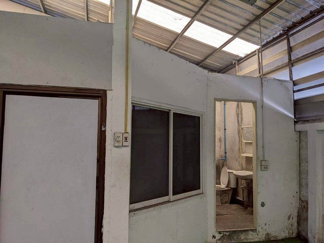 picture Warehouse For Rent Chaloem Phrakiat Rama 9 Soi 30 Bangkok - 7/8