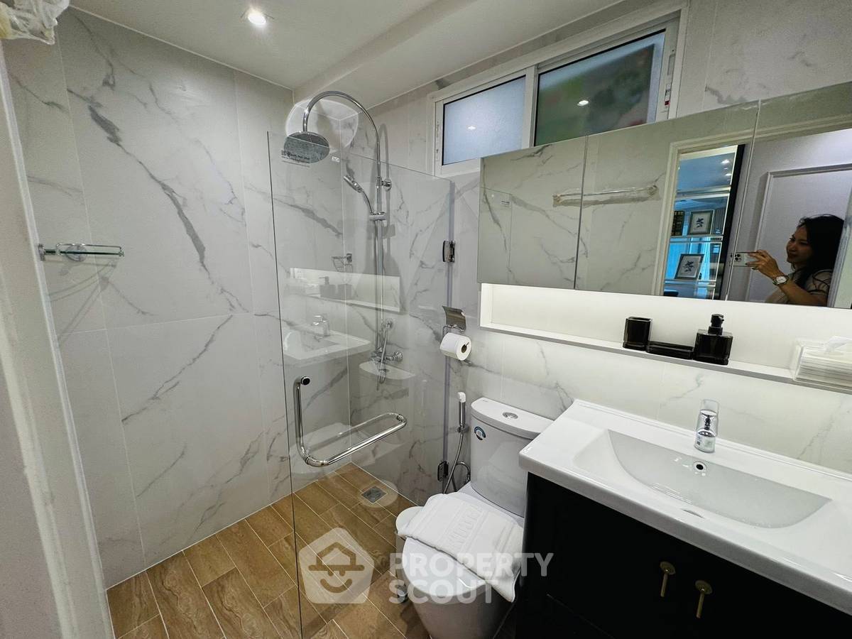 picture 3-BR Condo at Fortune Condotown Condominium in Chong Nonsi (ID 2451964) - 12/12