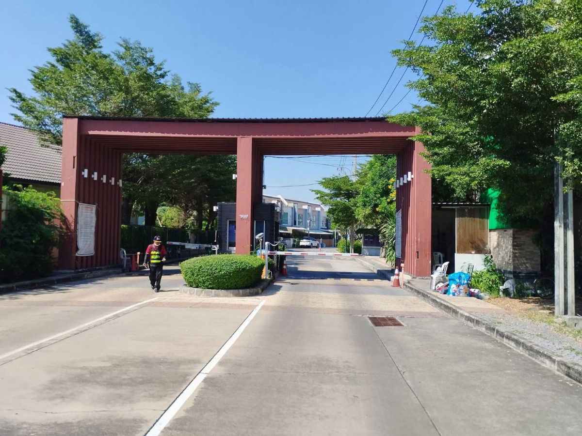 picture Vacant house for rent near Mega Bangna Vacant house for rent near Mega Bangna - 1/8