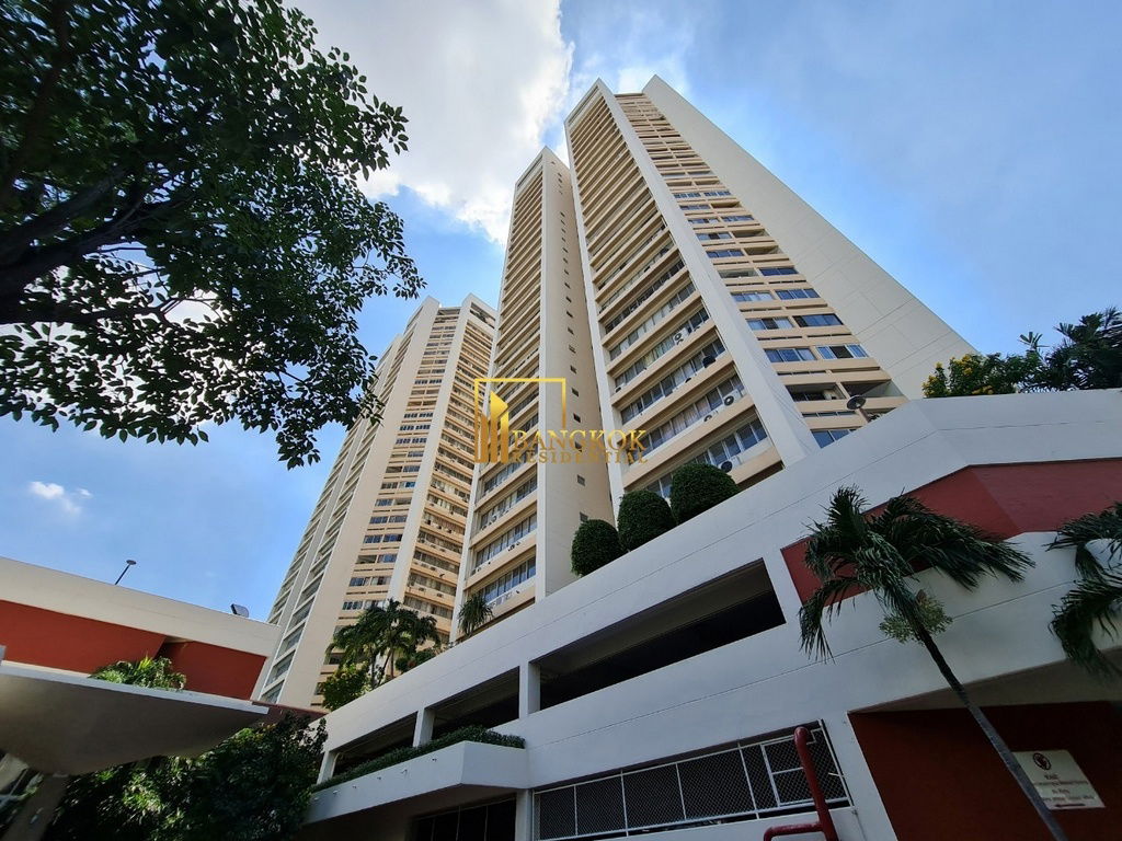 รูป Tai Ping Tower | Very Spacious 3 Bedroom Condo For Rent in Ekkamai - BR10668CD - รูปที่ 15/15