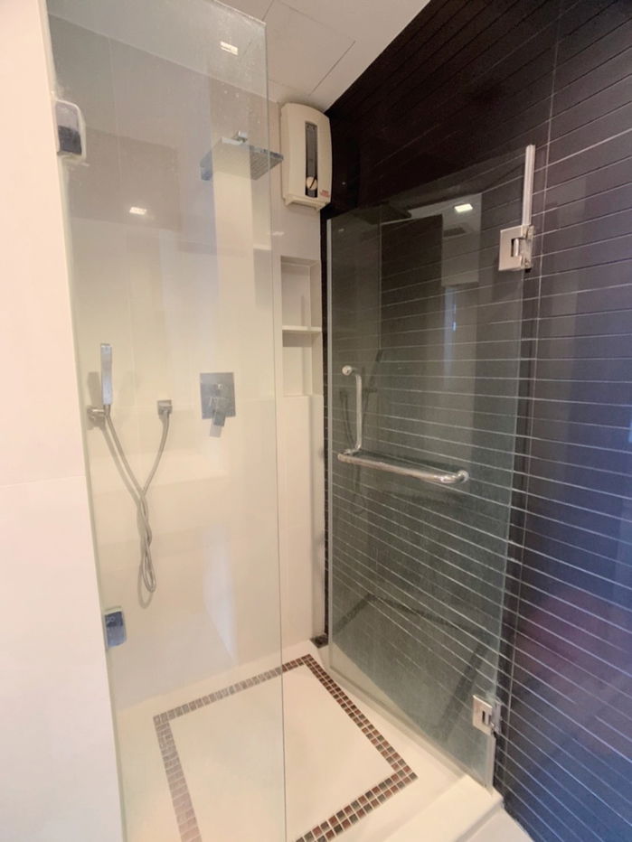 picture Ready to move in "𝐑𝐡𝐲𝐭𝐡𝐦 𝐑𝐚𝐭𝐜𝐡𝐚𝐝𝐚-𝐇𝐮𝐚𝐢𝐤𝐡𝐰𝐚𝐧𝐠"  High Floor 1 Bed 1 Bath 46 Sq.m. Near : MRT-Huaikhwang - 11/12