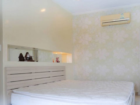 picture FOR RENT  HOUSE PROPERTY  50000 BAHT per MONTH - 4/8