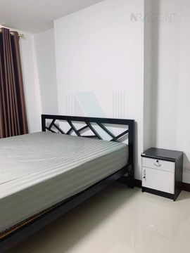 For rent, Ratchada Orchid STUDIO, 13th floor, Building B, near MRT Suthisan.