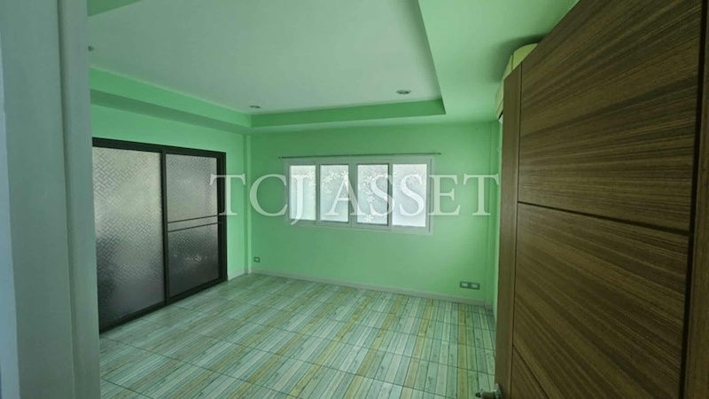 picture House for sale : Single-story detached house on Soi On Nut 53, Sukhumvit 77 Road, Prawet, Bangkok. - 7/9