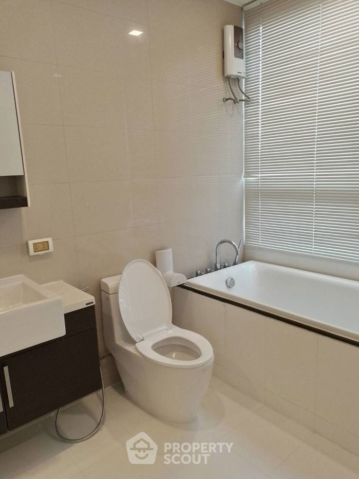 picture 3-BR Condo at The Bloom Sukhumvit 71 near BTS Phra Khanong (ID 2453835) - 8/11