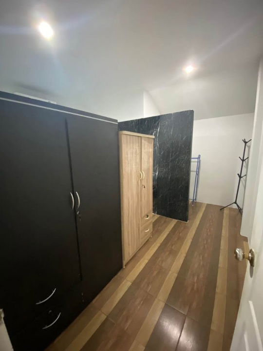 picture Single storey house for rent with 4 bedrooms,2 toilets and 1 kitchen. - 10/20