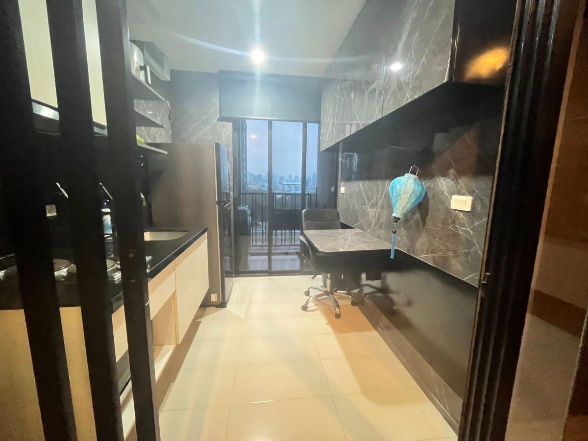 picture @Condorental condo for rent The Base Park East Sukhumvit 77 - 10/16