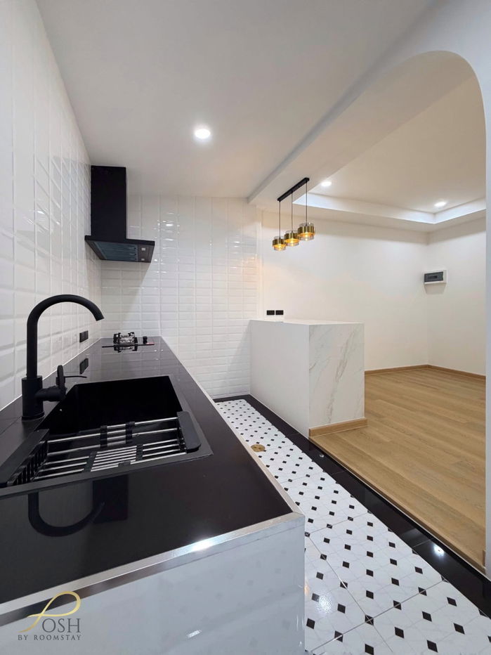 picture Phanason Villa Borrae, Wichit – A renovated and fully extended townhouse in a prime, convenient location near Muang Thong and local amenities. - 18/34