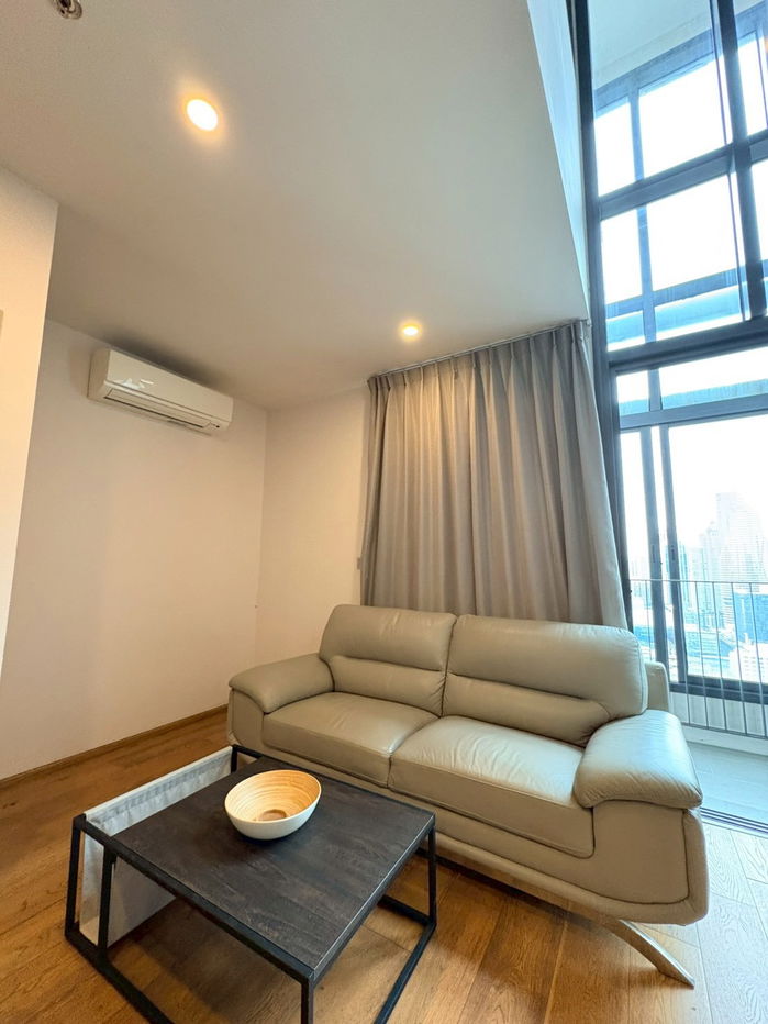 รูป Condo for RENT/SALE  at Q Chidlom    DUPLEX Size 79.85 sqm. 2 bed 2 bath   High Floor , fully furnished.  - รูปที่ 3/28